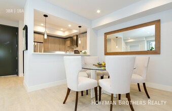 5955 Saturn St in Los Angeles, CA - Foto de edificio - Building Photo