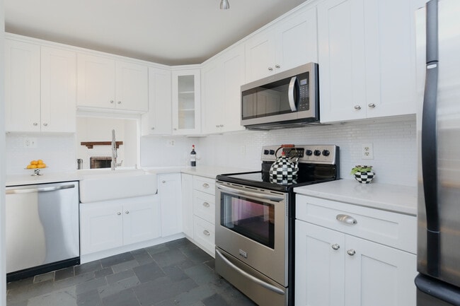 property at 1641 S Barton St