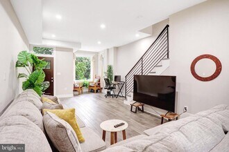 113 R St NE in Washington, DC - Building Photo - Building Photo
