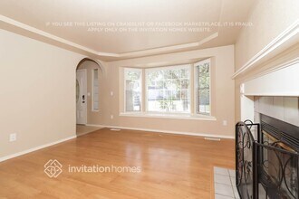 27610 26th Ave S in Federal Way, WA - Foto de edificio - Building Photo