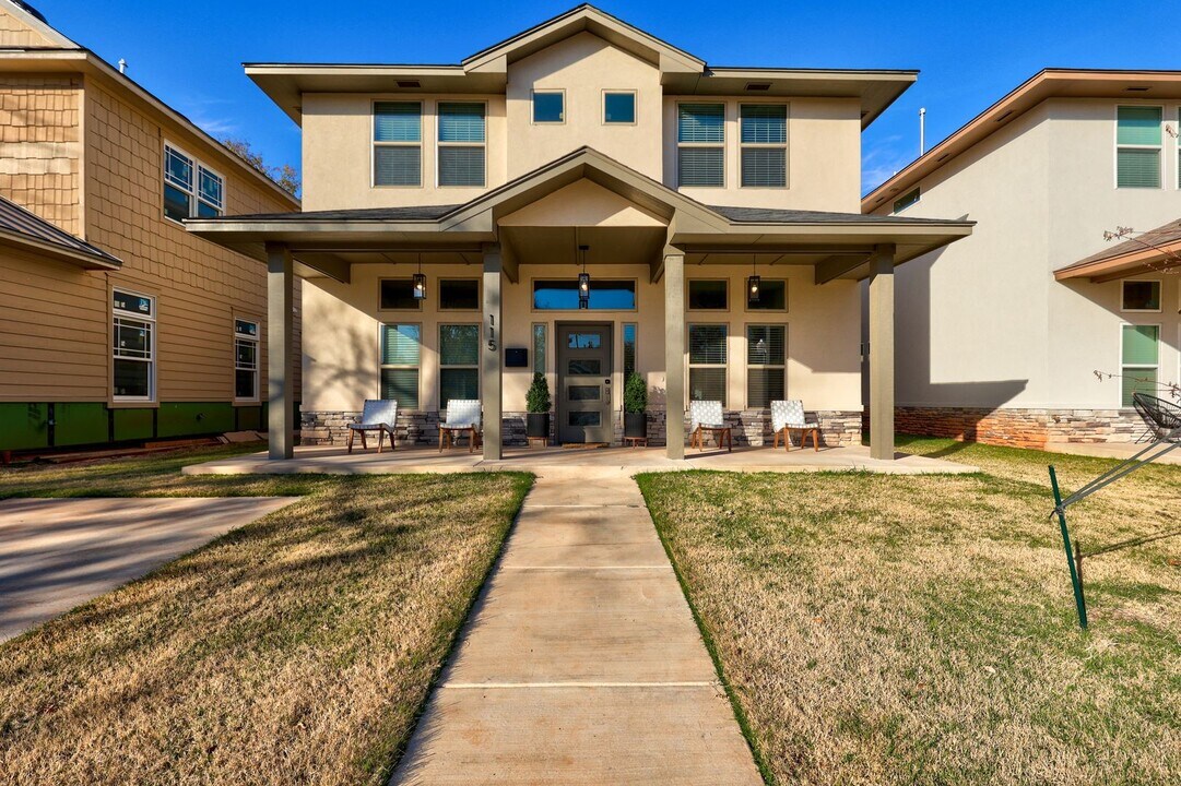 115 E Acres St in Norman, OK - Building Photo
