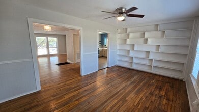 237 Senisa Dr in San Antonio, TX - Building Photo - Building Photo