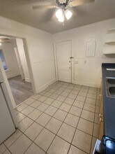 2315 15TH AVE, Unit #2 in Vero Beach, FL - Building Photo - Building Photo