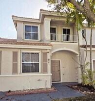 821 NW 130th Ave in Pembroke Pines, FL - Building Photo