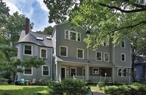 127 Kilsyth Rd in Boston, MA - Building Photo