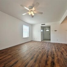 1809 E Grauwyler Rd in Irving, TX - Building Photo - Building Photo