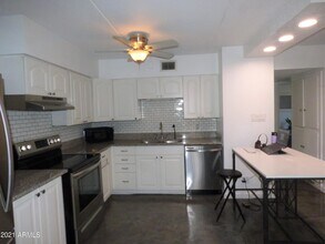 7751 E Glenrosa Ave-Unit -A5 in Scottsdale, AZ - Building Photo - Building Photo
