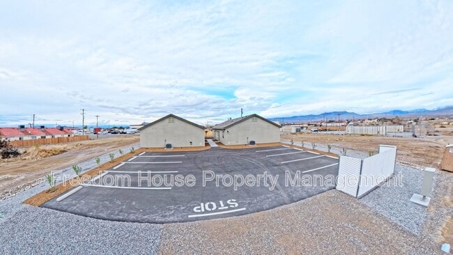 1340 Arrowhead St in Pahrump, NV - Building Photo - Building Photo