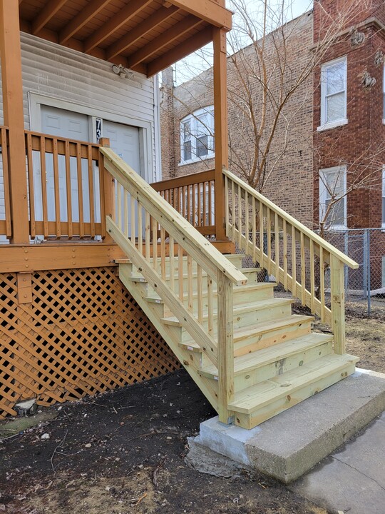 739 E 90th St in Chicago, IL - Building Photo