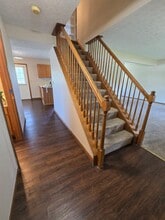 4146 Demorest Cove Ct in Grove City, OH - Foto de edificio - Building Photo