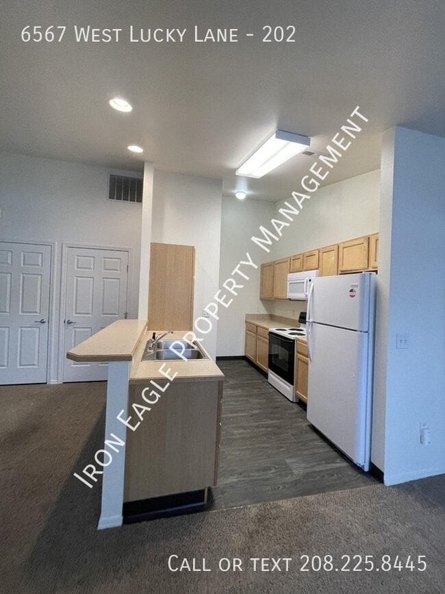 6567 W Lucky Ln in Boise, ID - Building Photo - Building Photo