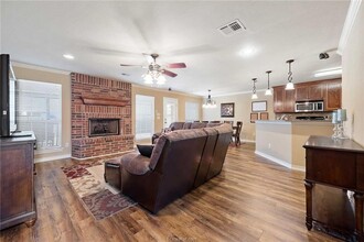 936 Turtle Dove Trail in College Station, TX - Building Photo - Building Photo