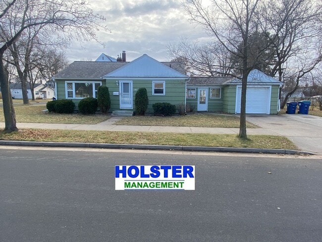 property at 1101 W Rosecrans St