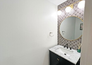 2345 N Wayne Ave in Chicago, IL - Building Photo - Building Photo