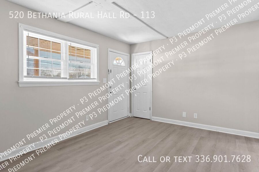 520 Bethania-Rural Hall Rd in Rural Hall, NC - Building Photo