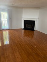 3869 Meadow Creek Dr in Norcross, GA - Building Photo