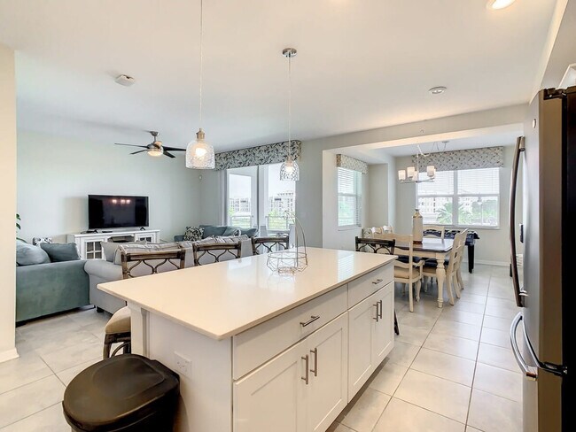 4731 Clock Tower Dr in Kissimmee, FL - Foto de edificio - Building Photo