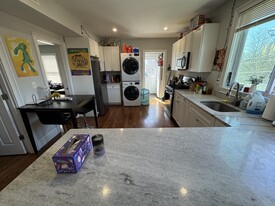 3 Hamilton Rd, Unit 2 in Somerville, MA - Building Photo