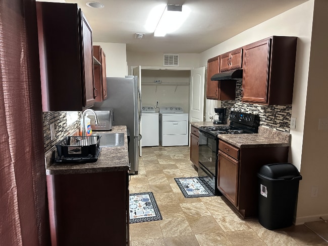 522 Jernigan St in Fayetteville, NC - Foto de edificio - Building Photo