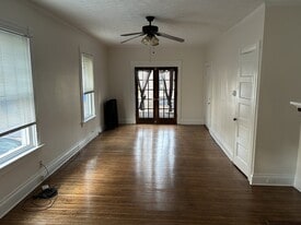 137 Harvard St, Unit Flat #2 in Rochester, NY - Building Photo