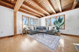 105 Middle Rd in Exeter, NH - Building Photo - Building Photo