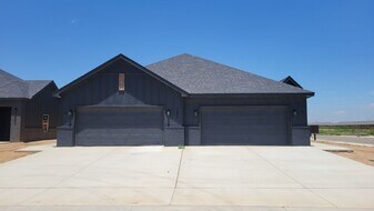 7202 22nd Pl in Lubbock, TX - Building Photo
