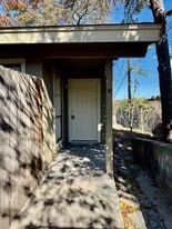 2807 Parker Ln in Austin, TX - Building Photo