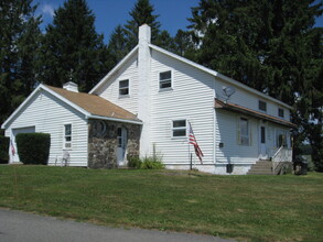 118 Galvin Ln in Norwich, NY - Building Photo - Building Photo