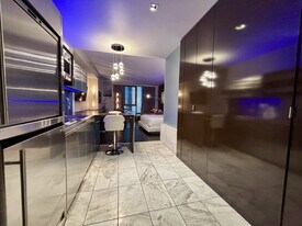 4381 W Flamingo Rd in Las Vegas, NV - Building Photo