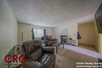 66 Bryon Rd, Unit 4 in Boston College, MA - Foto de edificio - Building Photo