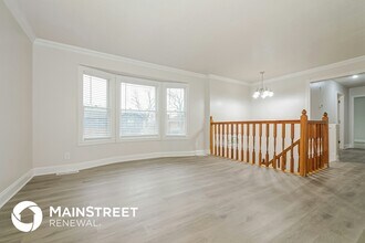 838 E 125th Terrace in Olathe, KS - Foto de edificio - Building Photo