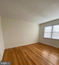 1109 N Pitt St in Alexandria, VA - Building Photo - Building Photo