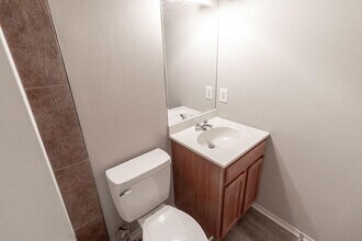 212 Wheaton Ct in Columbia, MO - Building Photo - Building Photo