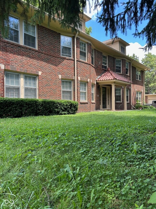 5245 Central Ave
