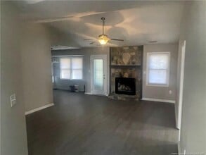 6489 Applewhite Rd in Fayetteville, NC - Building Photo - Building Photo