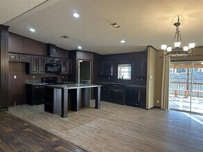 317 Co Rd 4790 in Boyd, TX - Building Photo - Building Photo