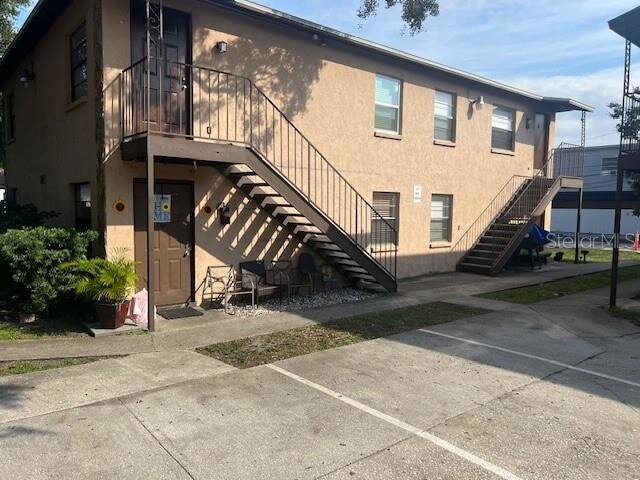 1221 E Mohawk Ave, Unit D in Tampa, FL - Building Photo