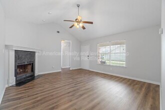 1124 Bridlewood Path in Fort Walton Beach, FL - Foto de edificio - Building Photo