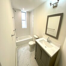 864 Huntington Ave, Unit 1 in Boston, MA - Foto de edificio - Building Photo