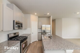 1902 Morse Way in San Antonio, TX - Foto de edificio - Building Photo