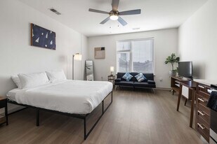 633 E Main St in Louisville, KY - Building Photo