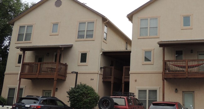 1214 Walnut Ave, Unit 4 in Grand Junction, CO - Foto de edificio - Building Photo