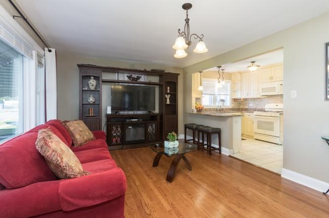 3233 S 60th Ct in Cicero, IL - Building Photo - Building Photo