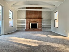 143 Hill Prince Rd in Virginia Beach, VA - Building Photo - Building Photo