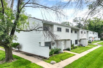 Wildwood Apartments in Saint Bonifacius, MN - Building Photo - Building Photo