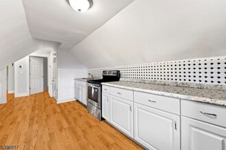 76 Lafayette Ave, Unit 3 in Passaic, NJ - Building Photo - Building Photo