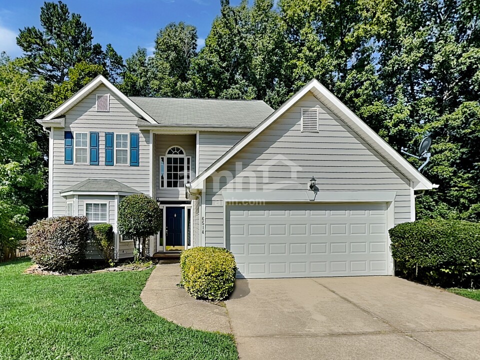 6514 Pepperbush Ct in Charlotte, NC - Foto de edificio