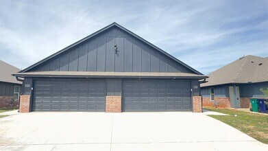 11415 University in Oklahoma City, OK - Building Photo - Building Photo