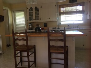 84 Court St in Augusta, ME - Building Photo - Building Photo