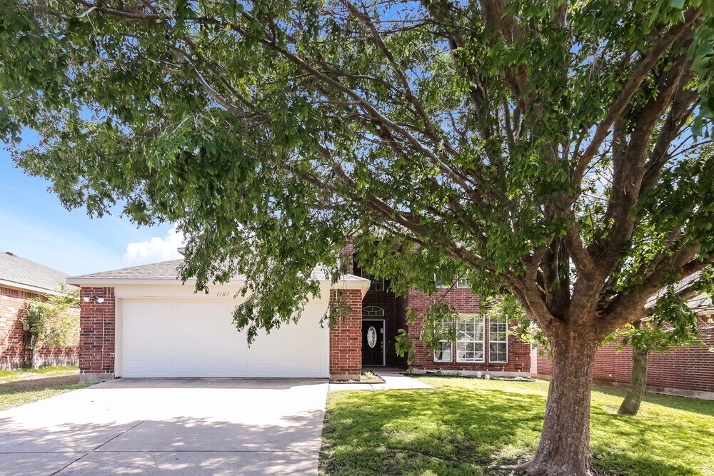1107 Caroline Dr in Princeton, TX - Building Photo